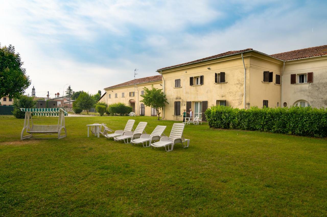 Residence Le Barchesse Casavagra Buitenkant foto